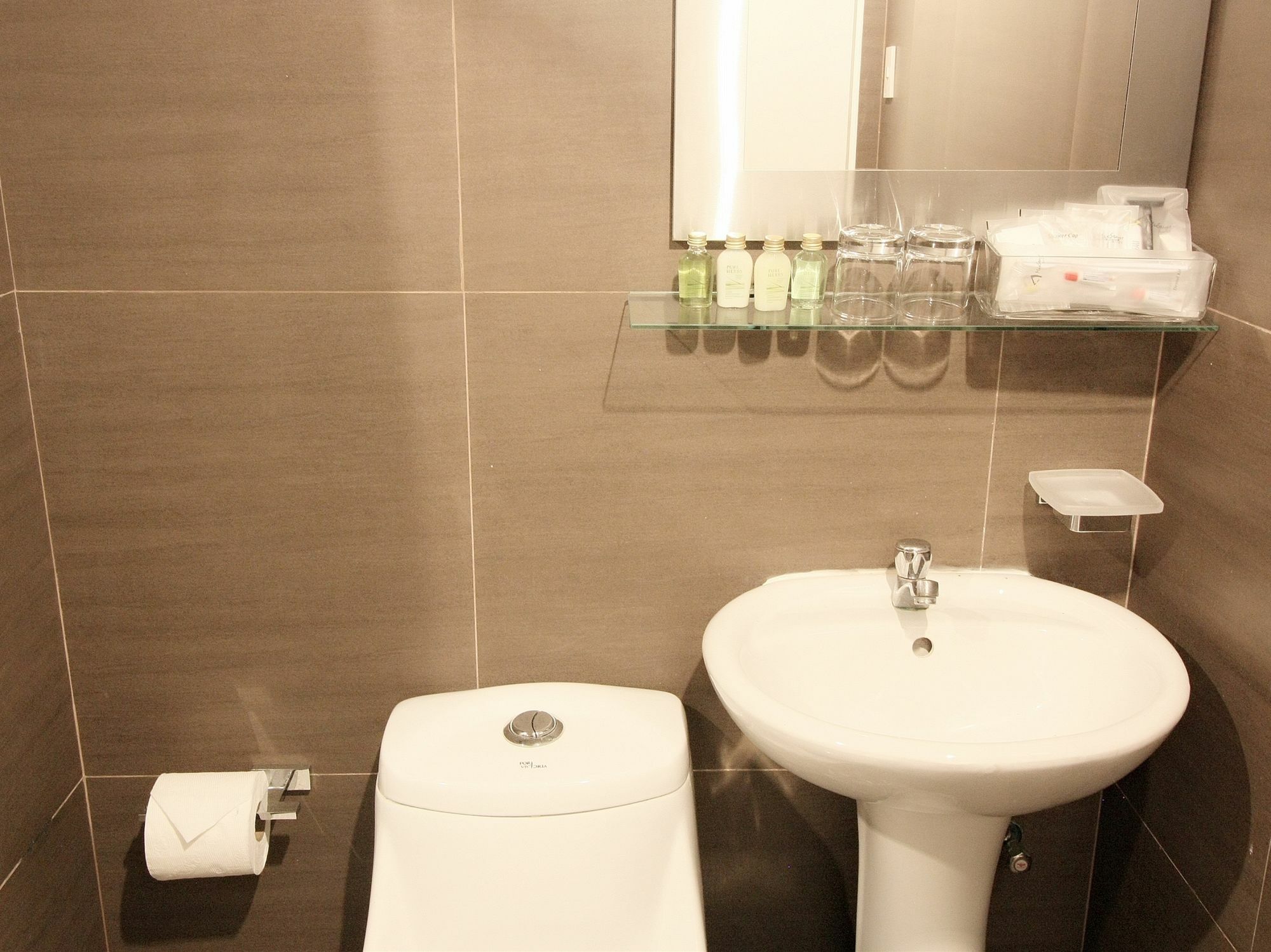 Maxstays - Max Style @ Fort Victoria Makati City Bagian luar foto